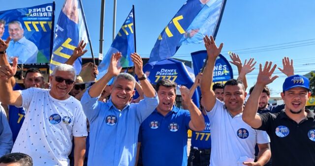 Denes-Pereira-reune-centenas-de-apoiadores-em-caminhada-pela-Regiao-Noroeste-de-Goiania Denes Pereira percorreu trechos das avenidas Contorno, Mangalô e do Povo, na Vila Mutirão