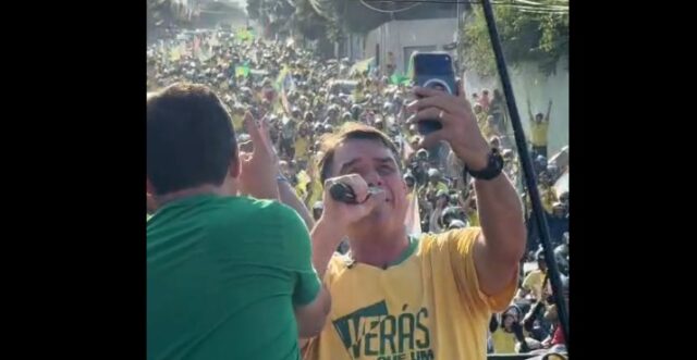 Flávio Bolsonaro pediu mobilização dos bolsonaristas para ajudá-lo a vencer Lula no primeiro turno