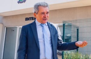 Ezizio dispara contra Professor Alcides: “Produziu pouco e cumpriu menos ainda” Ezizio Barbosa é candidato a deputado federal pelo PSB