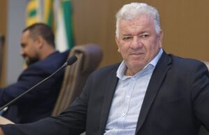 Gilsão Meu Povo fez questão de agradecer individualmente aos vereadores pelo apoio recebido
