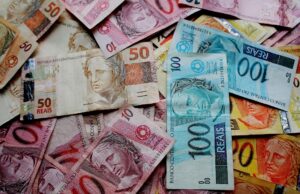 Salário mínimo de R$ 1.741 em 2027: veja o que prevê o Orçamento enviado ao Congresso Orçamento de 2027 chega ao Congresso com previsão de reajuste do salário mínimo