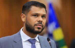 Mais de 60% das emendas de Policarpo foram destinadas à assistência social e à saúde Romário Policarpo destinou a quantia de R$ 7,86 milhões para a área da saúde