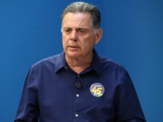 Marconi Perillo critica regra do IPVA sancionada por ele próprio em 2015 Marconi Perillo sancionou a Lei nº 19.021 em setembro de 2015 que determinou a mudança de dez para 15 anos para isenção do IPVA