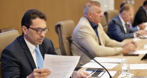 Prefeito Vilela envia projeto à Câmara que propõe redução do ITBI para 1,5% Prefeito Leandro Vilela anunciou ainda que publicará, nesta semana, o decreto do Refis