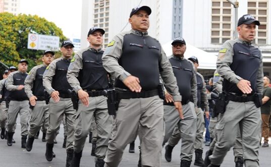 Mais de 1,7 mil policiais militares foram promovidos por critérios de antiguidade, merecimento e atos de bravura; outros 227 oficiais foram promovidos em julho