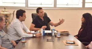 Vilela afirmou que a Prefeitura está mobilizada para cumprir as exigências do contrato e cobrou agilidade