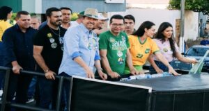 Wilder Morais durante agenda em Cristalina sem a presença de Michelle Bolsonaro