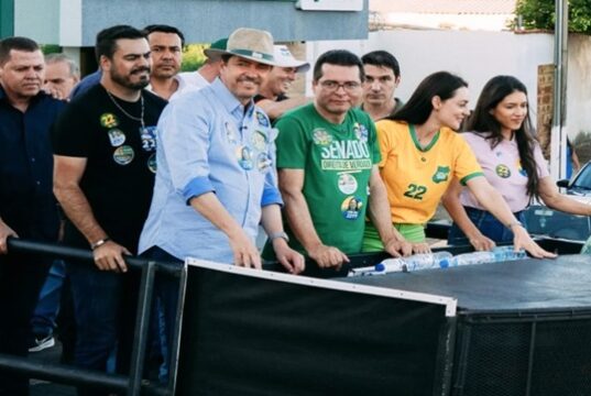 Wilder Morais durante agenda em Cristalina sem a presença de Michelle Bolsonaro