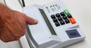 Biometria é obrigatória para votar nas Eleições 2026? Entenda as regras Veja como funciona a biometria durante a votação