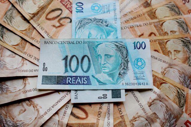 IFI prevê necessidade de congelar R$ 35,7 bilhões em despesas em 2027 IFI prevê necessidade de congelar R$ 35,7 bilhões em despesas em 2027