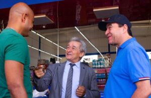 Ezizio Barbosa propõe centro de compras no Anel Viário para impulsionar comércio de Aparecida Ezizio Barbosa afirmou que uma das principais reclamações dos empresários é a distância do poder público