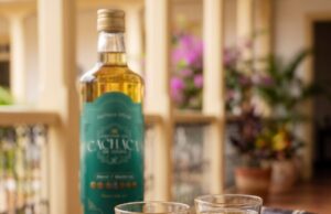 Festival da Cachaça de Goiás: 60 produtores e mais de 400 rótulos em evento com entrada gratuita e shows Festival reúne produtores e rótulos de cachaça em Goiânia