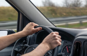 Senado aprova financiamento de veículos para motoristas de aplicativo e taxistas Senado aprova novas regras para o financiamento de veículos de trabalho