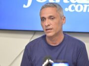 Gayer nega dobradinha com Mendanha e diz que cards circulam sem autorização de sua campanha Gustavo Gayer nega dobradinha com Gustavo Mendanha e afirma que cards circulam sem autorização de sua campanha.