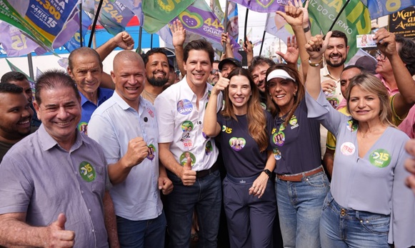 gracinha-e-daniel-mobilizam-dudoeste-e-recebem-apoio-de-prefeitos Daniel Vilela e Gracinha Caiado durante agenda pelo Sudoeste goiano