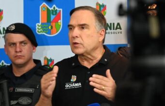 Prefeito Mabel lança Goiânia + Segura com 10 mil câmeras e concurso para a GCM Sandro Mabel lança o Programa Goiânia + Segura, que prevê 10 mil câmeras conectadas e concurso para a Guarda Civil Metropolitana.