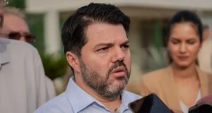 Márcio Corrêa sobe o tom contra Wilder Morais e manda o senador “ir trabalhar".