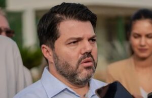 “Sabor preguiça”: Márcio Corrêa eleva o tom e manda Wilder Morais “ir trabalhar” Márcio Corrêa sobe o tom contra Wilder Morais e manda o senador “ir trabalhar".