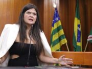 Aava Santiago defende que vítimas de perseguição política denunciem os casos