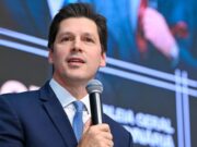 Daniel Vilela manifesta apoio a Flávio Bolsonaro: “Se exauriu essa era do PT” Daniel Vilela argumenta que a opção é de buscar um compromisso com Flávio Bolsonaro para que ele atenda as demandas e expectativas da população
