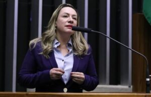 Deputada federal Adriana Accorsi coordenou a campanha de Lula em Goiás