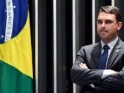 Flávio Bolsonaro derrota o presidente Lula na Papudinha e na Venezuela Flávio Bolsonaro conquistou 56,2% dos votos válidos na Venezuela