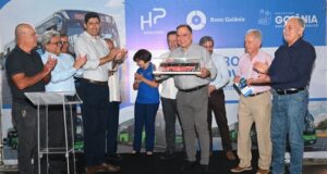 Prefeito Sandro Mabel entrega 19 novos ônibus com tecnologia Euro 6 para o transporte coletivo da capital e da Região Metropolitana