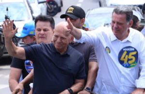 Marconi Perillo tinha Professor Alcides como principal nome na chapa de deputado federal