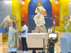 Padre Marcos agradece apoio de Policarpo a obras da Paróquia Nossa Senhora da Assunção Padre Marcos Rogério agradeceu Romário Policarpo pelo apoio às obras da Paróquia