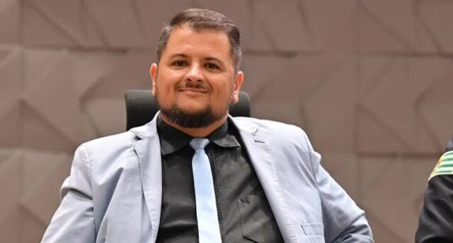 Panda-agradece-apoio-de-eleitores-e-reforça-compromisso-com-o-prefeito-Leandro-Vilela Willian Panda foi eleito deputado estadual pelo Podemos