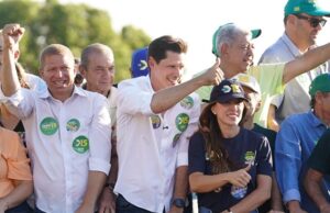 Conforme a pesquisa Quaest, Daniel Vilela lidera a disputa com 47% das intenções de voto