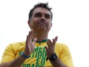 Pesquisa RealTime: Flávio vence com 52% dos votos válidos; Lula aparece com 48% Flávio Bolsonaro aparece com 52% dos votos válidos na pesquisa RealTime Big Data