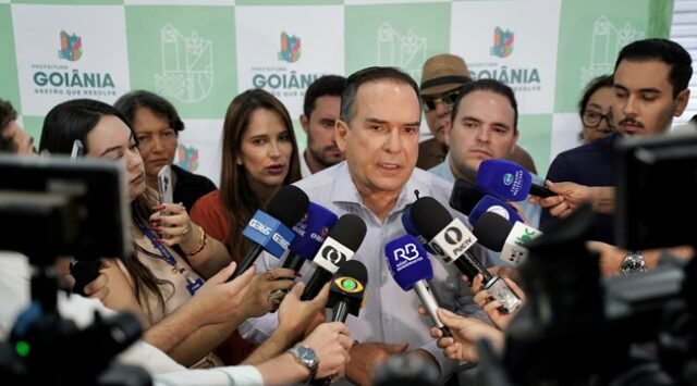 Prefeito Mabel diz que ação vai aumentar a Taxa do Lixo Façam agradecimento à vereadora Aava Prefeito Mabel diz que pretende discutir o assunto com a Câmara Municipal