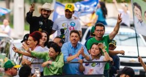 Wilder Morais durante ato de campanha neste sábado