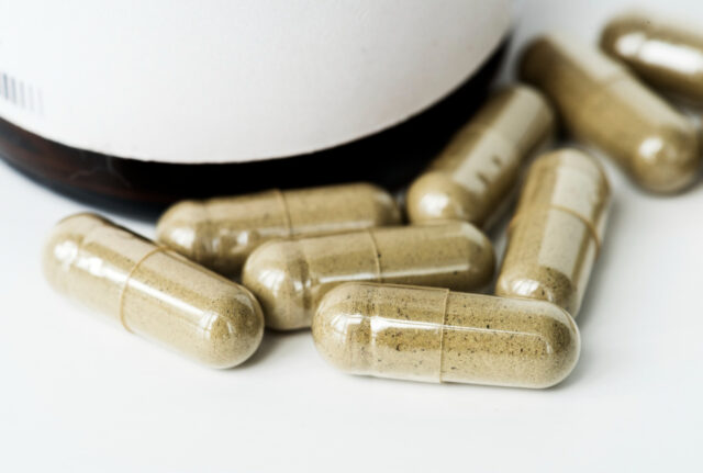 Ashwagandha ganhou popularidade nas redes sociais, mas não é autorizada em suplementos no Brasil Ashwagandha ganhou popularidade nas redes sociais, mas não é autorizada em suplementos no Brasil