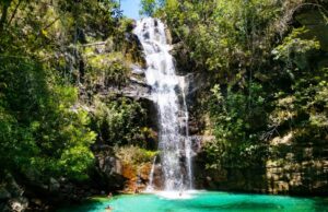 Turismo em Goiás supera média nacional e registra maior alta desde abril de 2025 Turismo goiano registra maior avanço mensal desde abril de 2025