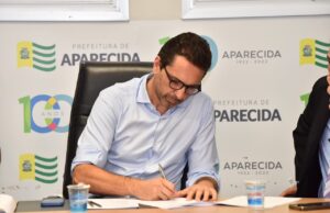 Acelera Aparecida: Prefeitura propõe incentivos para atrair empresas e gerar empregos Programa Acelera Aparecida prevê incentivos para atrair empresas e gerar empregos